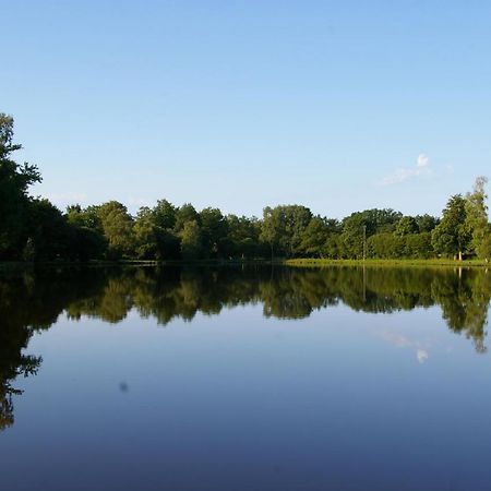 Camping Municipal De La Lande Nexon Exteriér fotografie