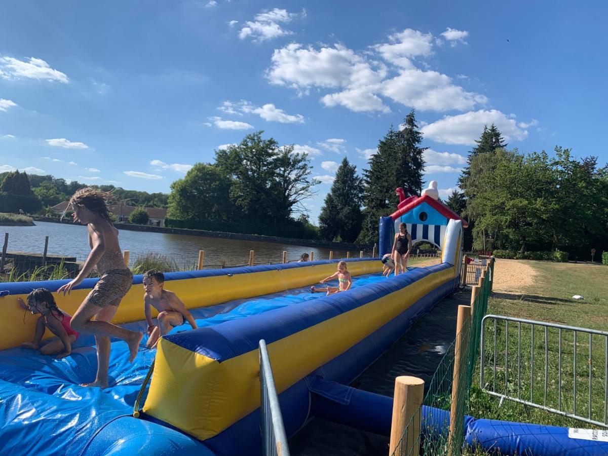 Camping Municipal De La Lande Nexon Exteriér fotografie