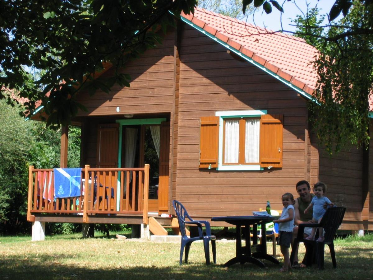 Camping Municipal De La Lande Nexon Exteriér fotografie