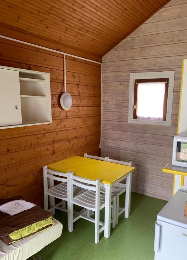 Camping Municipal De La Lande Nexon Exteriér fotografie